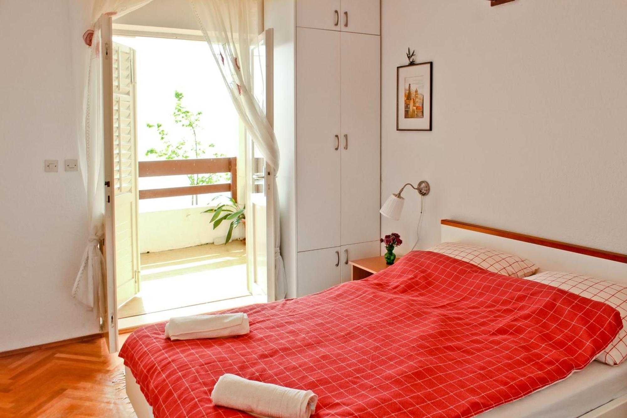 Apartments By The Sea Podgora, Makarska - 6787 Bilik gambar